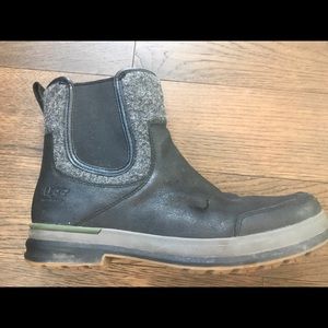 Mens UGG boots size 13 black gray